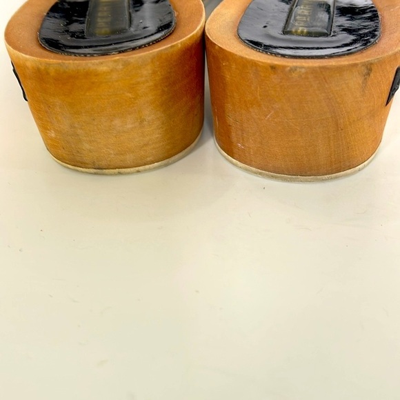 Sperry Top Sider Black and Tan Striped Wooden Sandals Size 7 Flip Flop Slip On - Picture 6 of 14